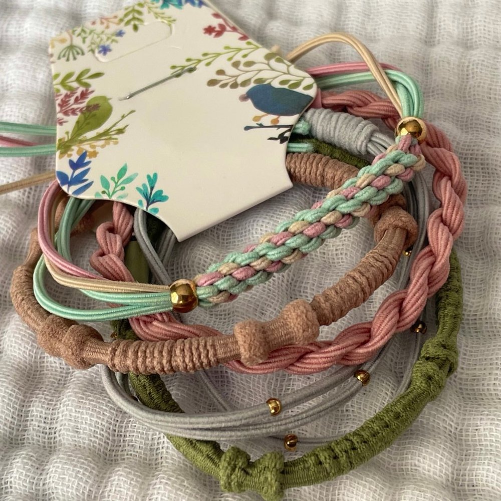 New!  5 pack Assorted Friendship Bracelet Hairties